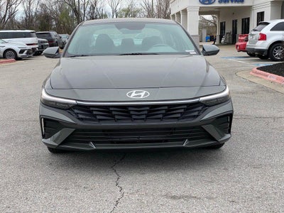 2026 Hyundai ELANTRA SE