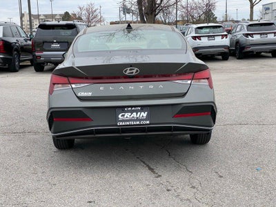 2026 Hyundai ELANTRA SE