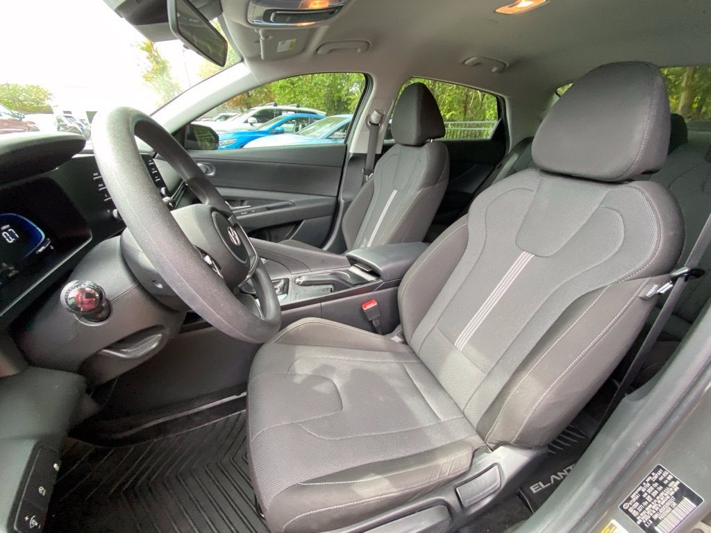 2025 Hyundai ELANTRA SE - CLEAN CARFAX / ONE OWNER