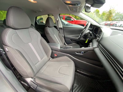 2025 Hyundai ELANTRA SE - CLEAN CARFAX / ONE OWNER