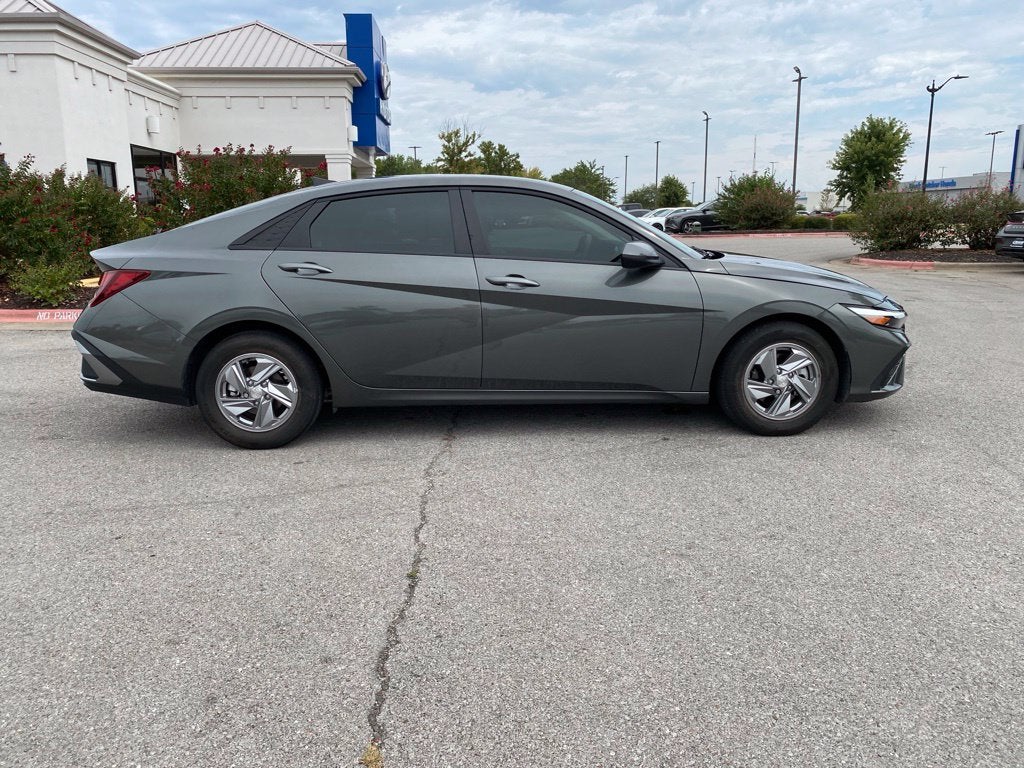 2025 Hyundai ELANTRA SE - CLEAN CARFAX / ONE OWNER