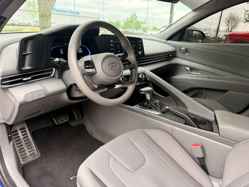 2025 Hyundai ELANTRA SEL Sport 1 OWNER CAR FAX