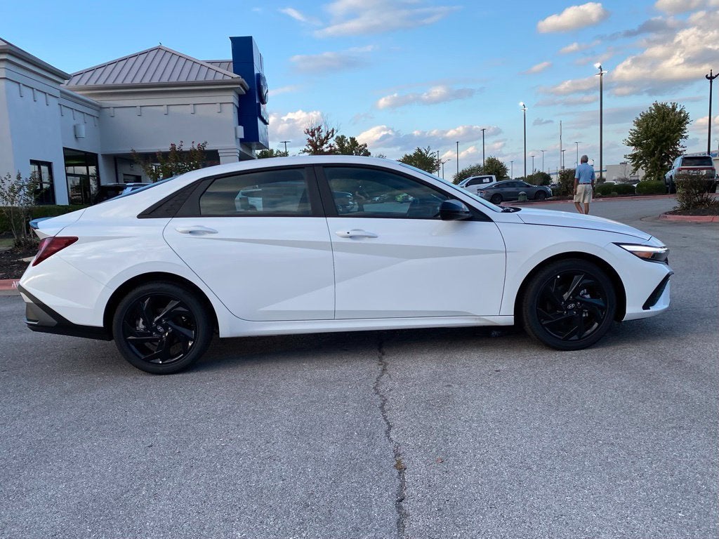 2026 Hyundai ELANTRA SEL Sport Plus