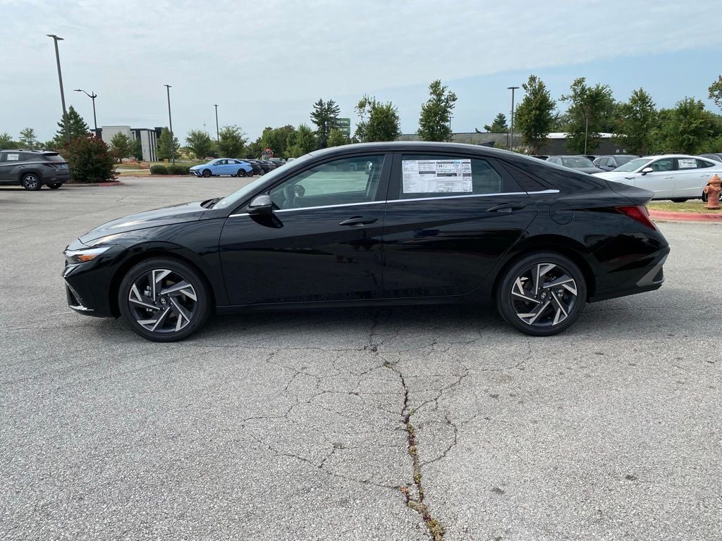 2026 Hyundai ELANTRA Limited
