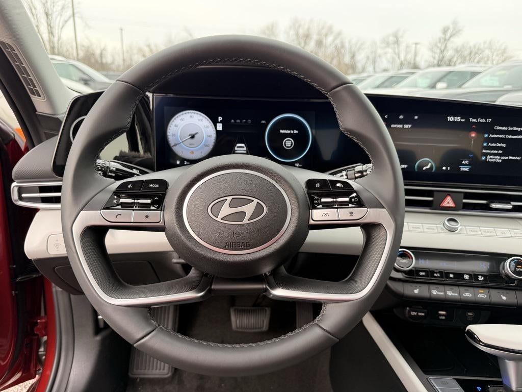 2025 Hyundai ELANTRA Limited