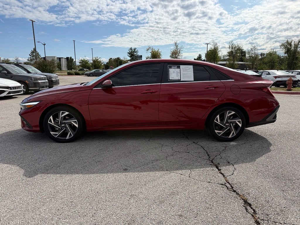 2026 Hyundai ELANTRA Limited - HYUNDAI CPO / CLEAN CARFAX / ONE OWNER