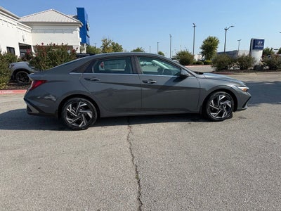 2026 Hyundai ELANTRA Limited