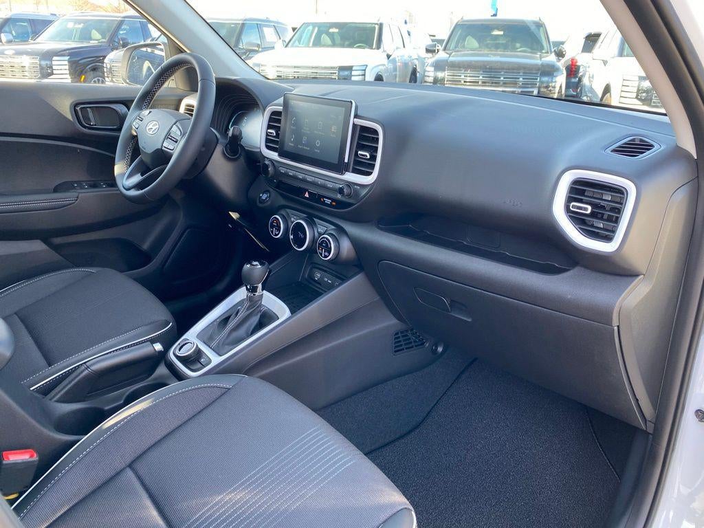 2026 Hyundai VENUE SEL W/Two-Tone Roof