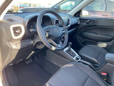 2026 Hyundai VENUE SEL W/Two-Tone Roof