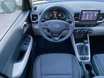 2026 Hyundai VENUE SEL W/Two-Tone Roof