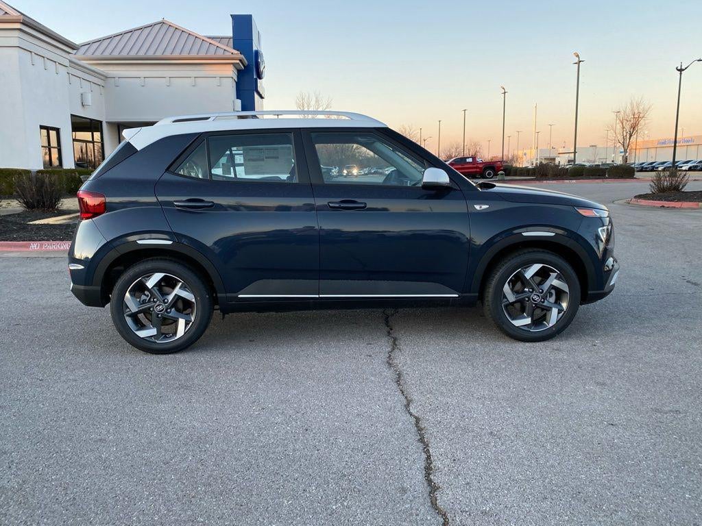 2026 Hyundai VENUE SEL W/Two-Tone Roof
