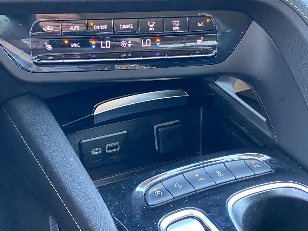 2023 Buick Envision Preferred 1 OWNER / CLEAN CARFAX / AWD