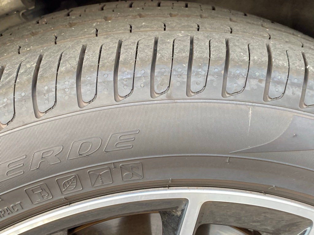 2022 Porsche Macan Base AWD / PANO ROOF / CLEAN CARFAX