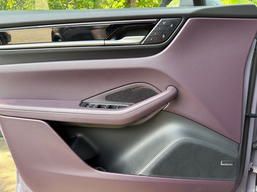 2025 Porsche Macan Electric 4S