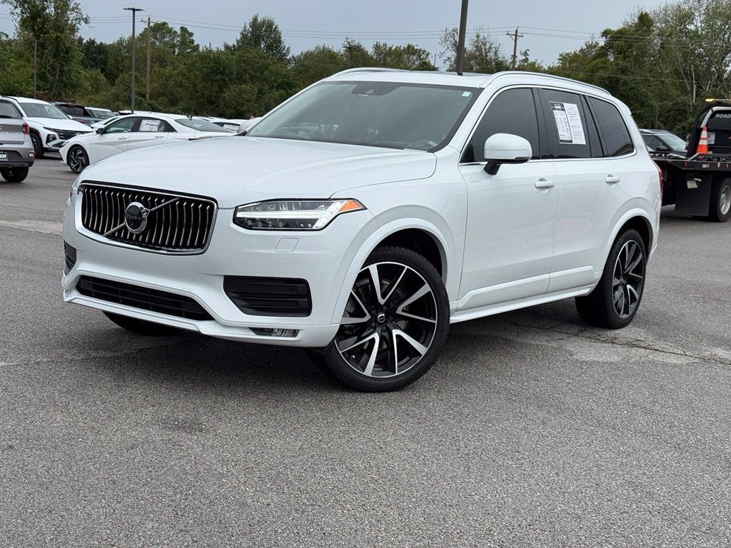 2022 Volvo XC90 T6 Momentum - AWD / PANORAMIC SUNROOF / ONE OWNER