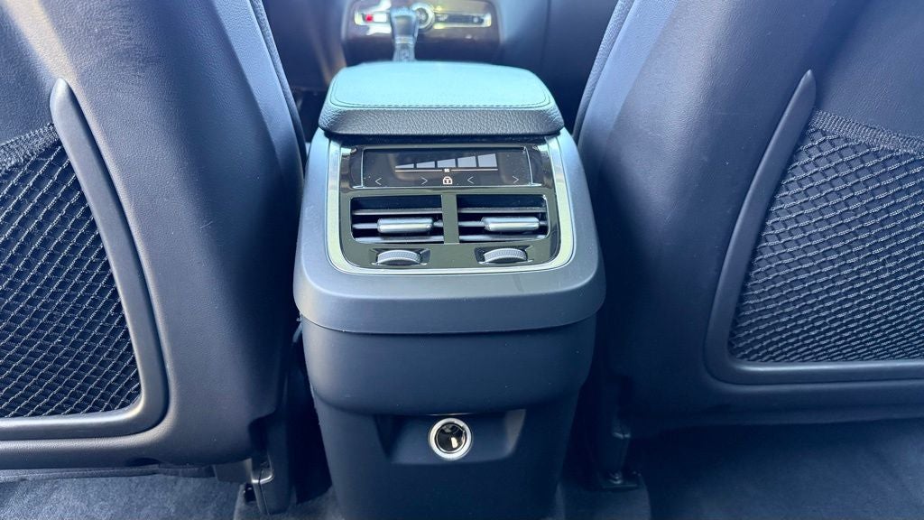 2018 Volvo XC90 T6 Momentum