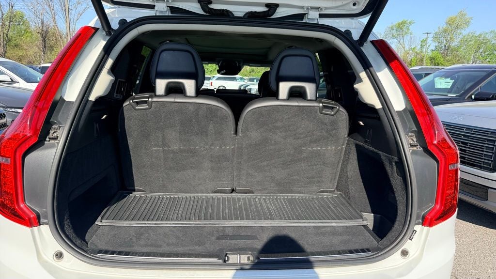 2018 Volvo XC90 T6 Momentum