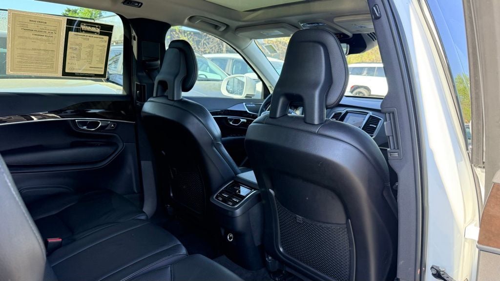 2018 Volvo XC90 T6 Momentum