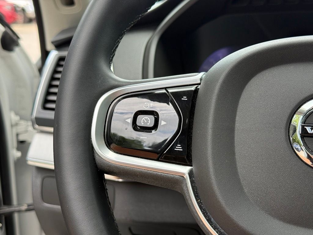 2023 Volvo XC90 B5 Core