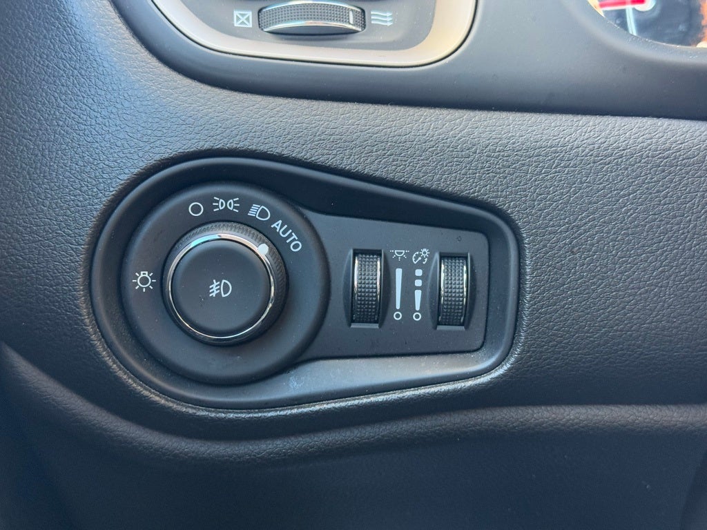 2017 Jeep Renegade Latitude SUPER CLEAN