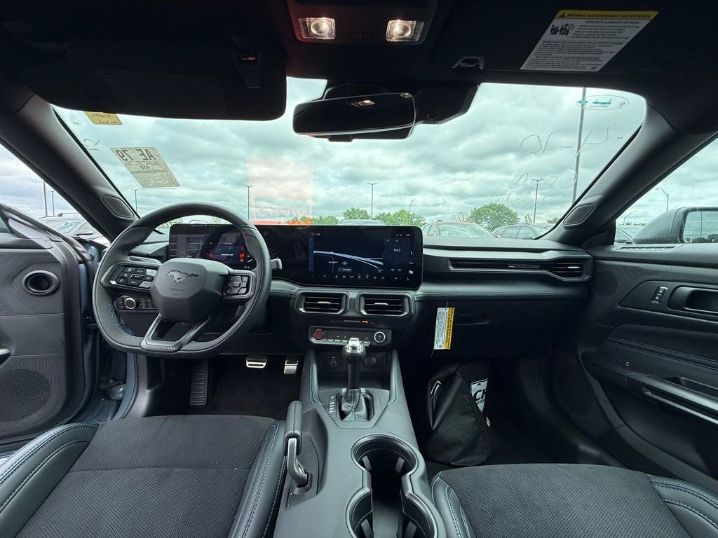 2025 Ford Mustang Dark Horse - Photo 27