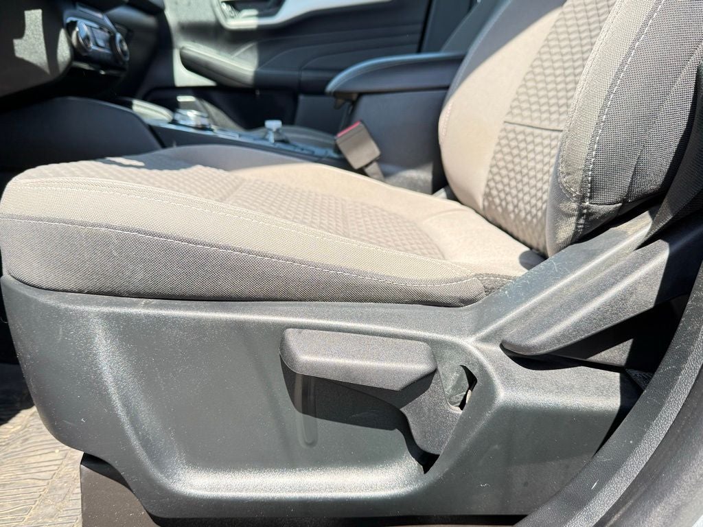 2022 Ford Escape Hybrid SE