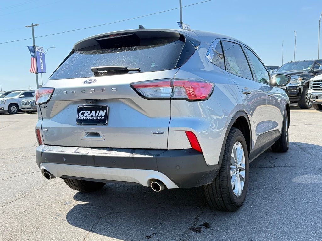 2022 Ford Escape Hybrid SE
