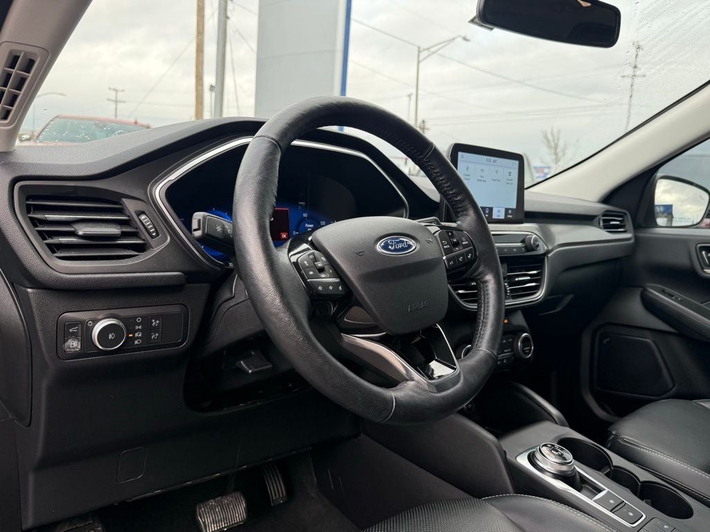 2021 Ford Escape Hybrid Titanium