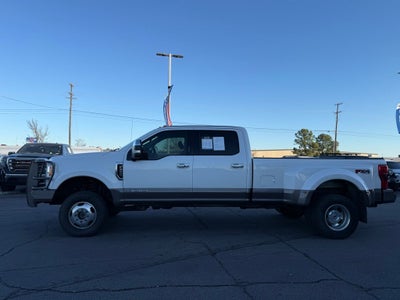 2018 Ford F-350SD Lariat Hard loaded!!