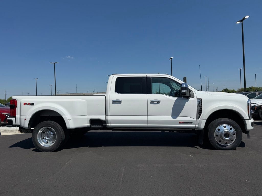 2024 Ford F-450SD Limited