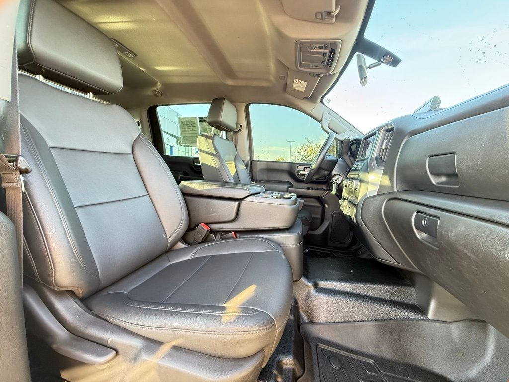 2022 Chevrolet Silverado 3500HD Work Truck flat bed