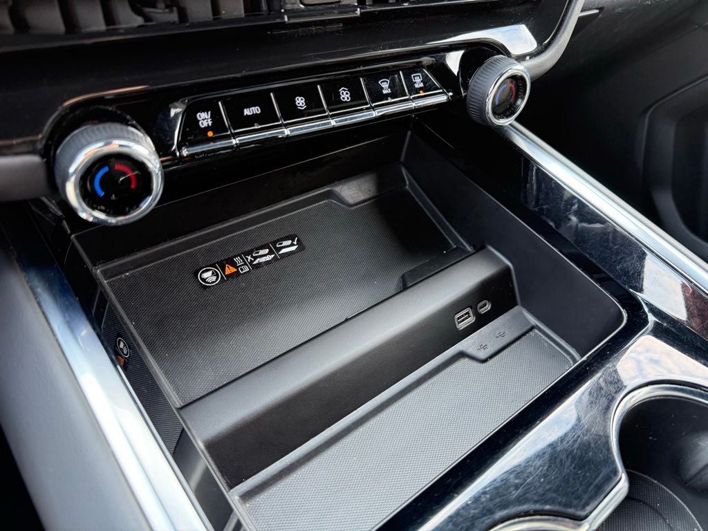 2025 Chevrolet Tahoe Z71 - Photo 19