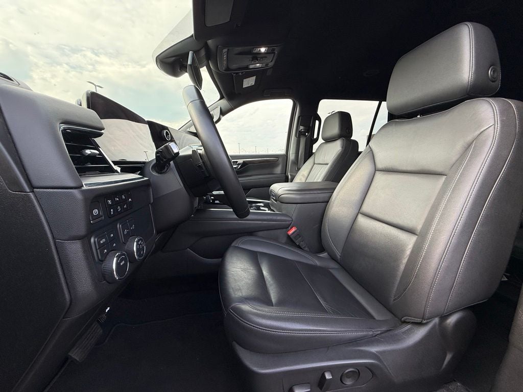 2025 Chevrolet Tahoe Z71 - Photo 21