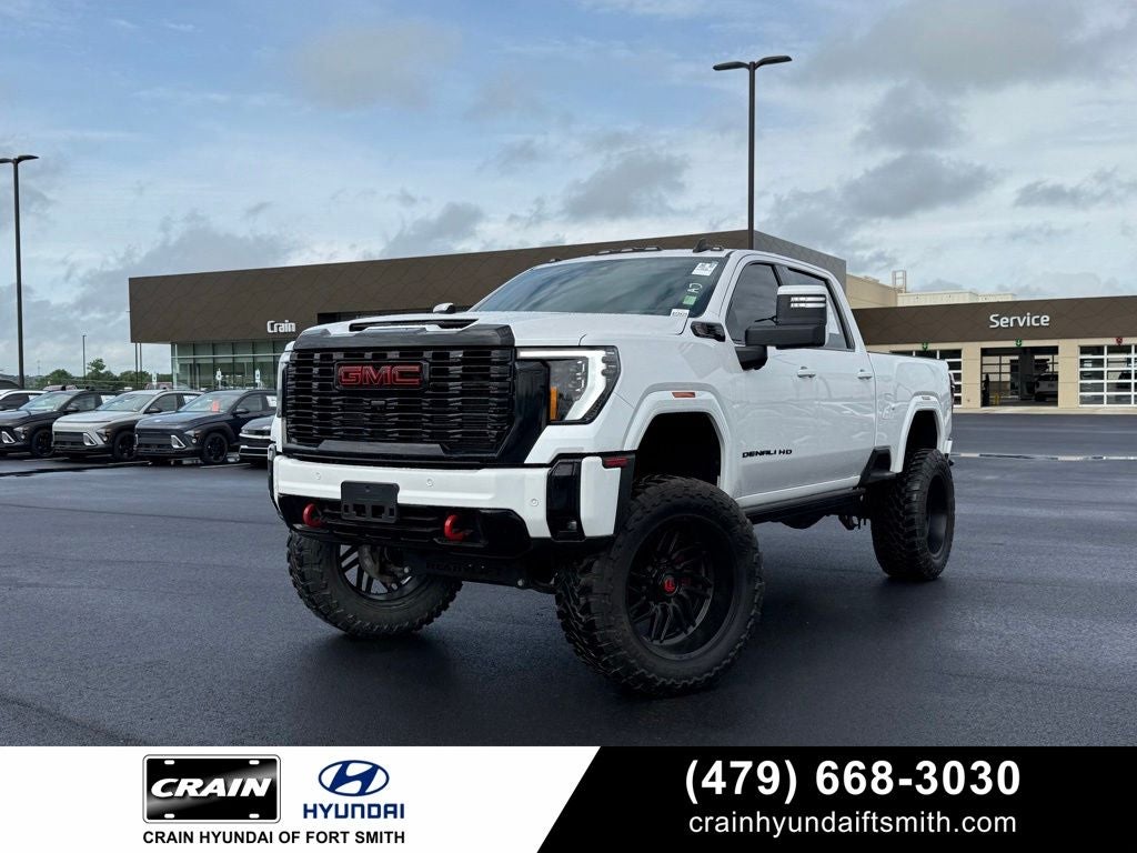2024 GMC Sierra Denali Ultimate 4WD Crew Cab Long Box's photo