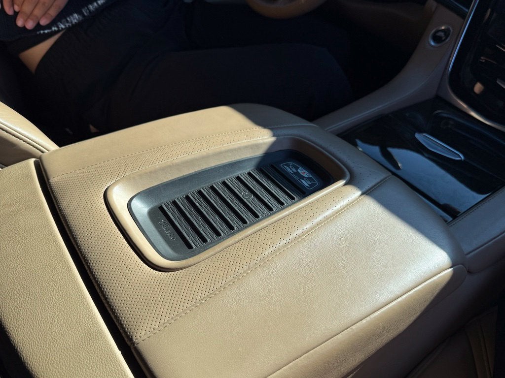 2019 Cadillac Escalade Platinum - Photo 20