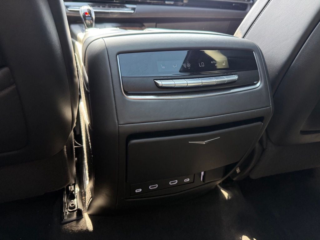 2022 Cadillac Escalade Sport Platinum