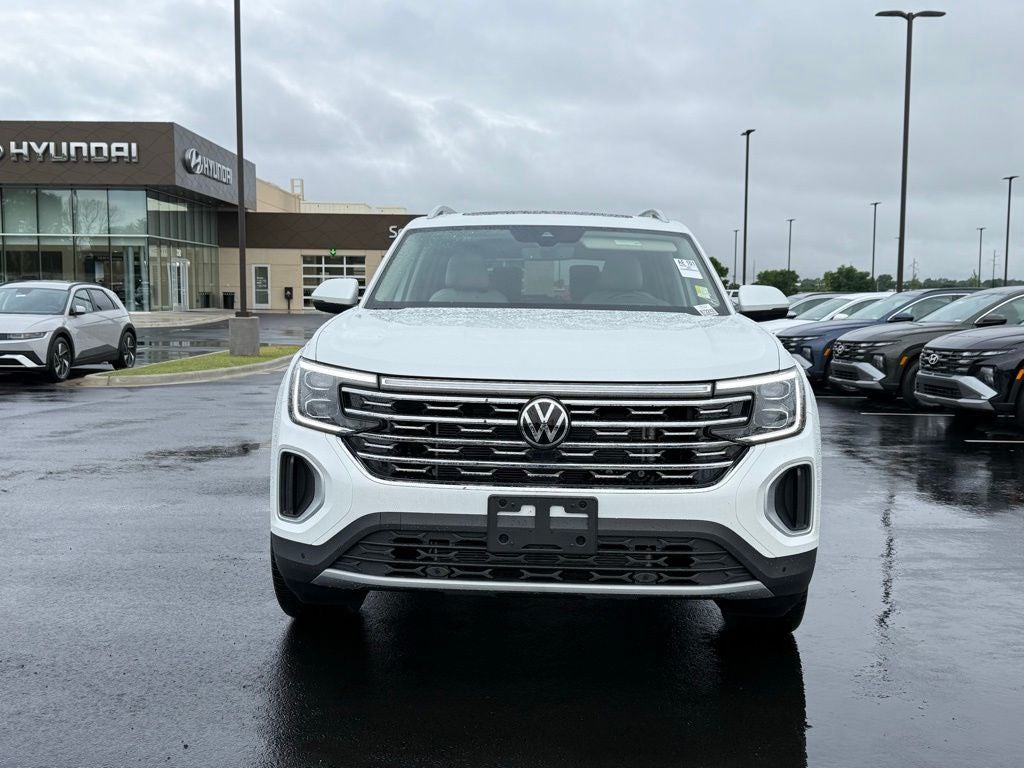 2026 Volkswagen Atlas SEL - Photo 2