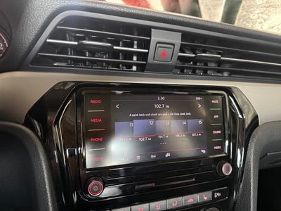 2022 Volkswagen Passat 2.0T SE