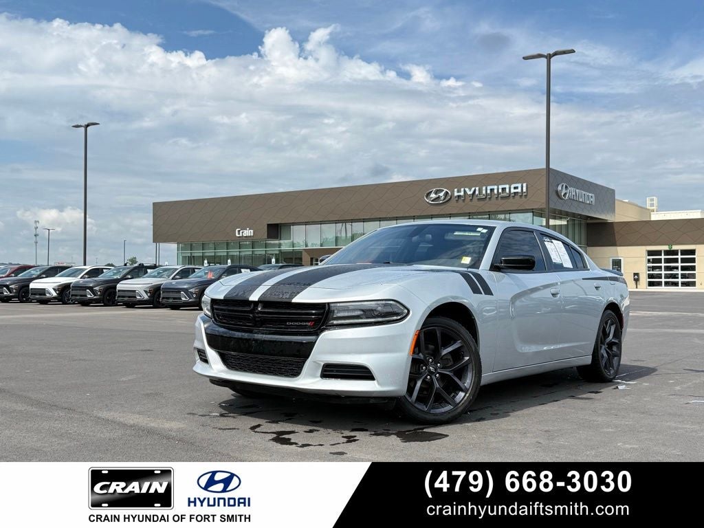 2019 Dodge Charger SXT's photo