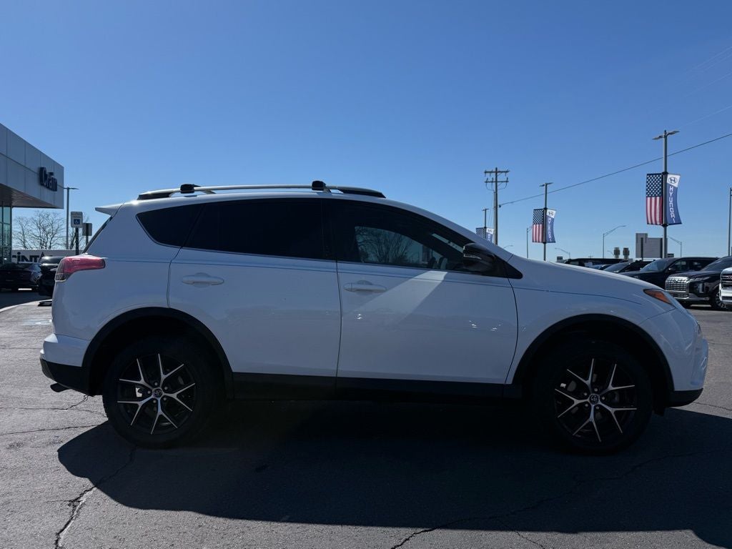 2018 Toyota RAV4 SE