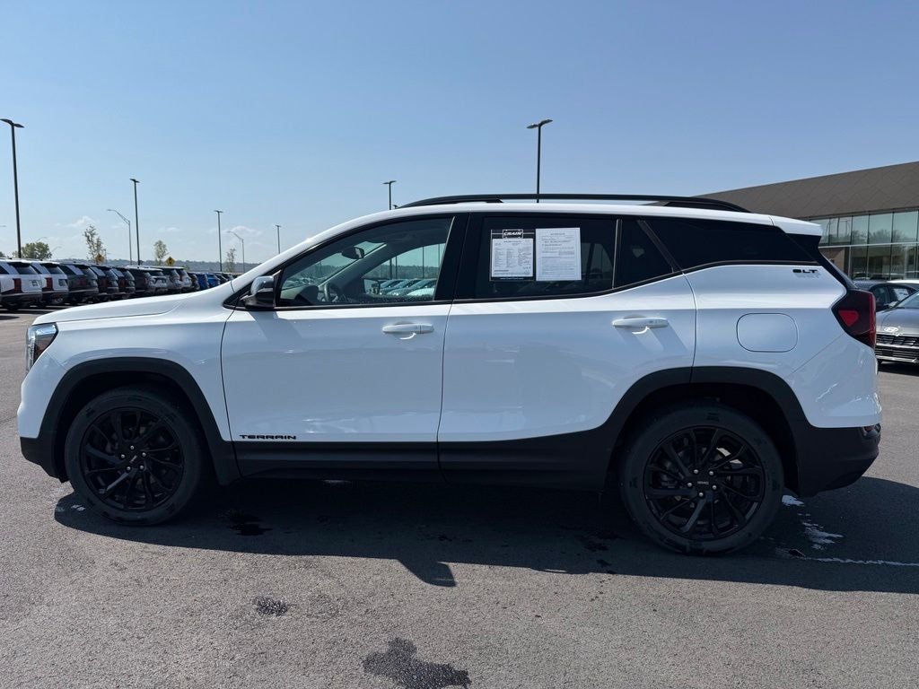 2024 GMC Terrain SLT - Photo 9