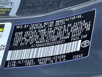 2025 Toyota Camry SE