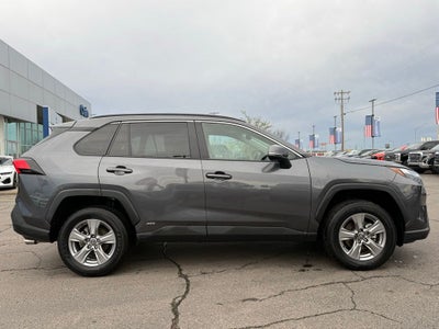 2025 Toyota RAV4 Hybrid XLE