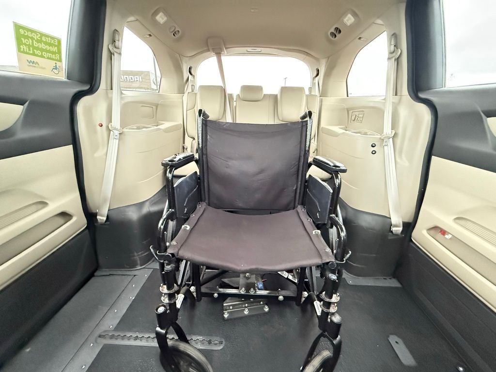 2014 Honda Odyssey EX-L Handicap Equipped