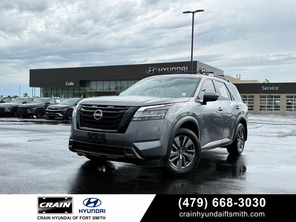 2022 Nissan Pathfinder SV 2WD's photo