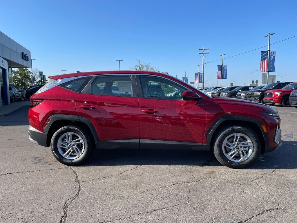 2026 Hyundai TUCSON SE FWD