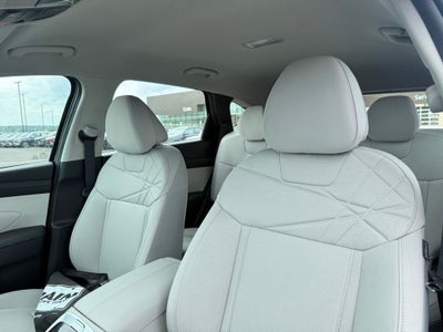 2025 Hyundai TUCSON SE