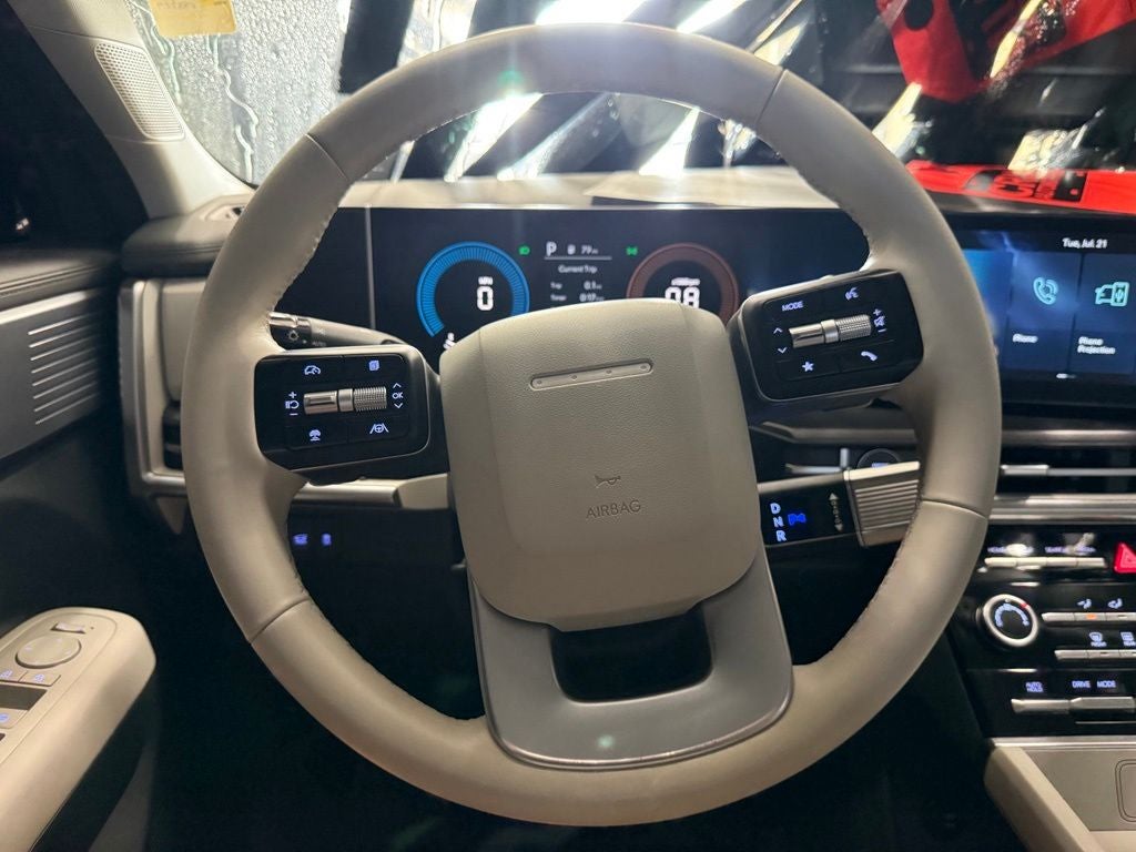 2025 Hyundai SANTA FE SE