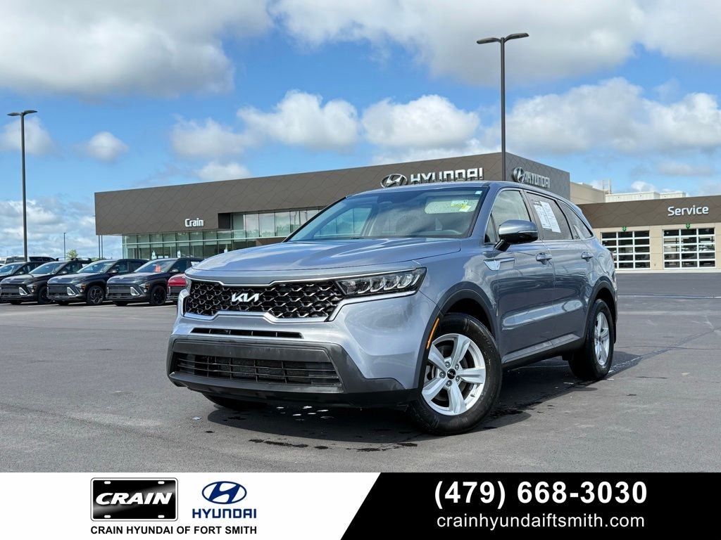 2023 Kia Sorento LX AT's photo