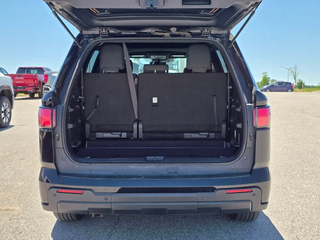 2025 Toyota Sequoia SR5 - Photo 7